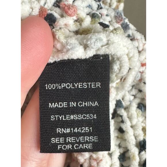 Moon & Madison Confetti Crocheted Chenille Open Front Cardigan White Size Large - Picture 7 of 8